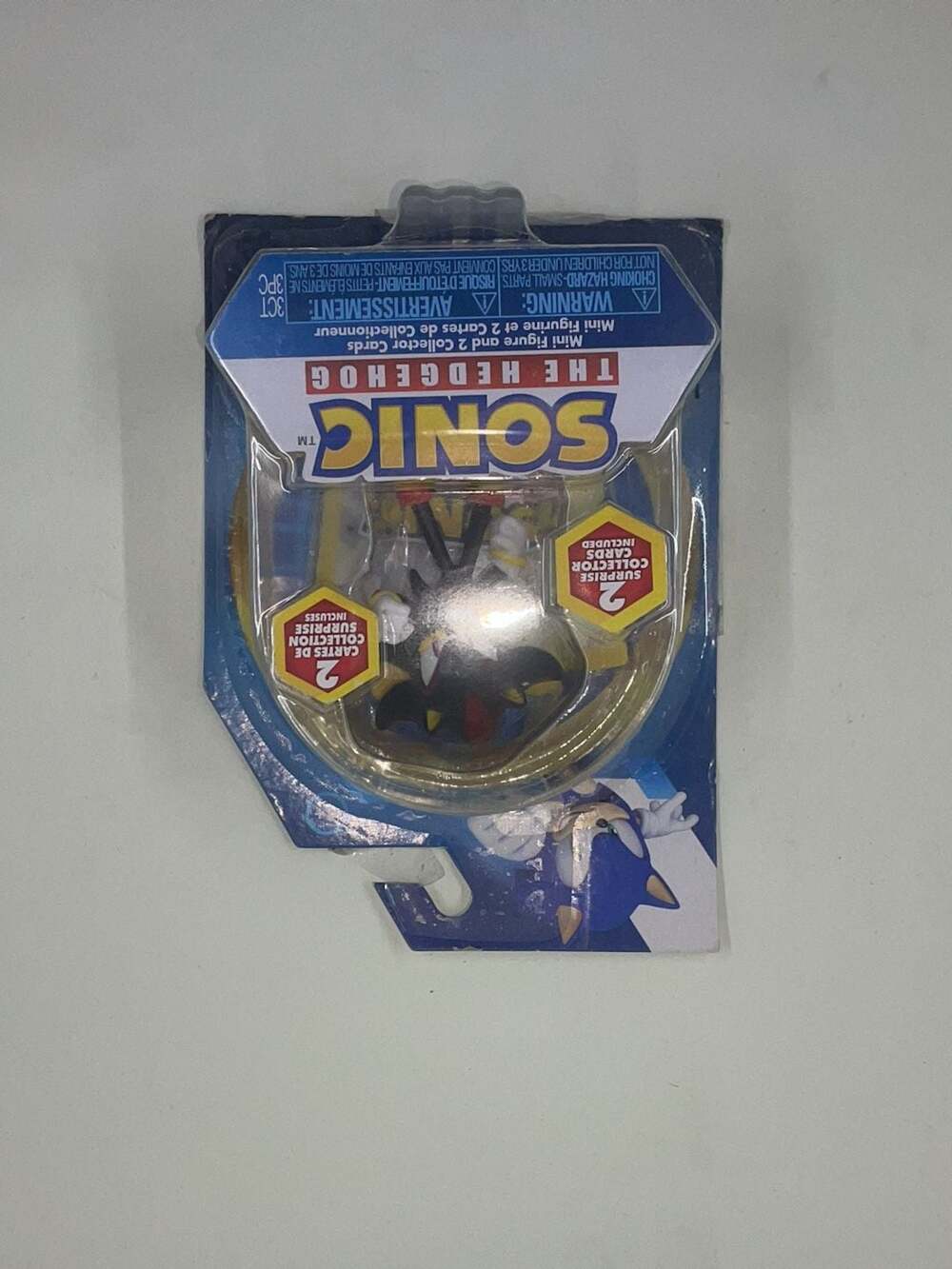 Sonic the Hedgehog Shadow Mini Figure and 2 Collector Cards by Forever Clever